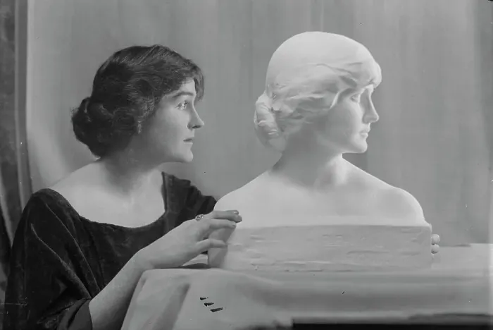 Framed Print : Woodruff, Eleanor, Miss, with portrait bust, portrait photograph, ca. 1914. Creator: Arnold Genthe Framed Print : Woodruff, Eleanor, Miss, with portrait bust, portrait photograph, ca. 1914. Creator: Arnold Genthe