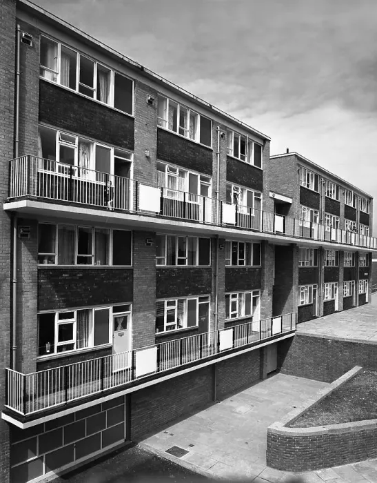 Framed Print : Woodside Maisonettes, Sheffield 13th August 1962. Artist: Michael Walters Framed Print : Woodside Maisonettes, Sheffield 13th August 1962. Artist: Michael Walters