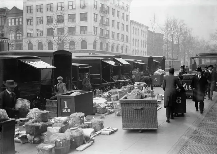 Framed Print : Woodward & Lothrop's Department Store, Washington, D.C. Trucks, 1912. Creator: Unknown. Woodward & Lothrop's Department Store, Washington, D.C. Trucks, 1912. Creator: Unknown Framed Print : Woodward & Lothrop's Department Store, Washington, D.C. Trucks, 1912. Creator: Unknown. Woodward & Lothrop's Department Store, Washington, D.C. Trucks, 1912. Creator: Unknown