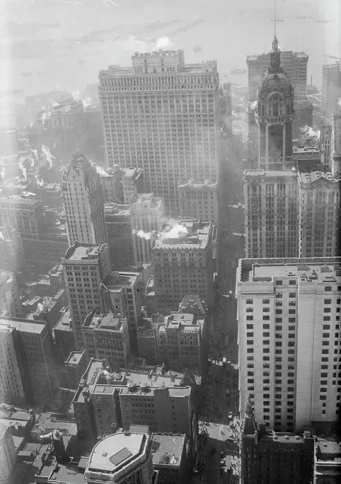Framed Print : From Woolworth Bldg. between c1915 and c1920. Creator: Bain News Service Framed Print : From Woolworth Bldg. between c1915 and c1920. Creator: Bain News Service