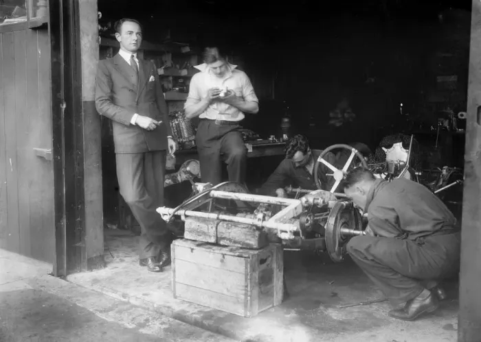 Framed Print : Working on the chassis of Raymond Mays 2996 cc Vauxhall-Villiers. Artist: Bill Brunell Framed Print : Working on the chassis of Raymond Mays 2996 cc Vauxhall-Villiers. Artist: Bill Brunell
