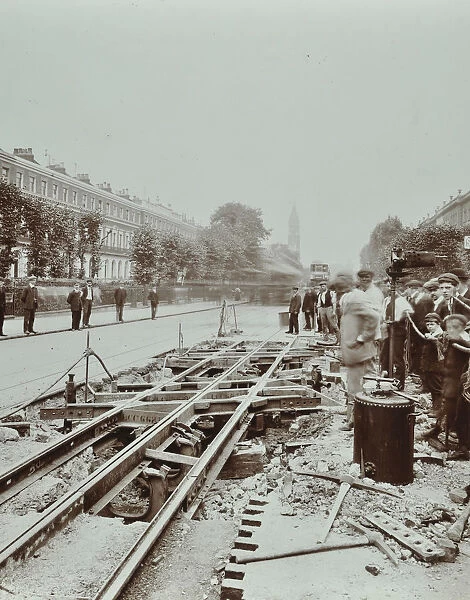 Workmen extending tramlines, Brixton Road, London, 1907