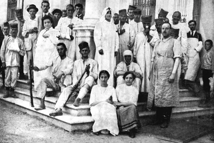 Framed Print : Wounded soldiers being cared for by the Serbian Red Cross, First World War, 1914 Framed Print : Wounded soldiers being cared for by the Serbian Red Cross, First World War, 1914