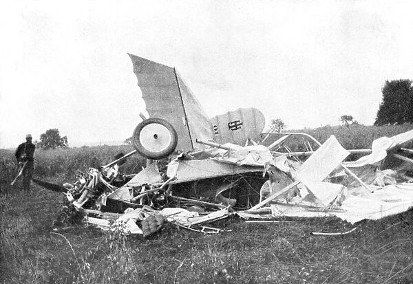 Wreckage of aeroplane in which British pilot Flight-Lieutenant Warneford was killed, 1915