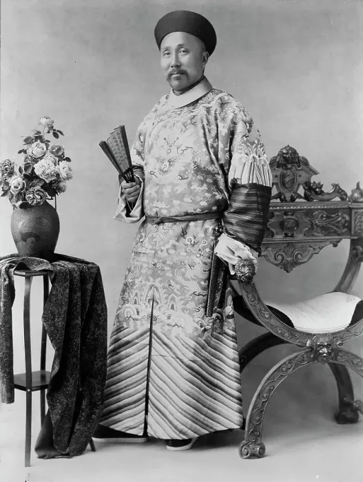 Framed Print : Wu-Ting-Fang, Chinese minister, in Washington, D.C. c1900 Dec. 6. Creator: Frances Benjamin Johnston Framed Print : Wu-Ting-Fang, Chinese minister, in Washington, D.C. c1900 Dec. 6. Creator: Frances Benjamin Johnston