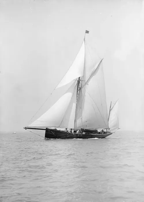 Framed Print : The yawl Adelaide under sail, 1913. Creator: Kirk & Sons of Cowes Framed Print : The yawl Adelaide under sail, 1913. Creator: Kirk & Sons of Cowes