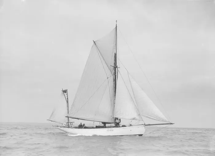 Framed Print : The yawl Colleen under way, 1912. Creator: Kirk & Sons of Cowes Framed Print : The yawl Colleen under way, 1912. Creator: Kirk & Sons of Cowes