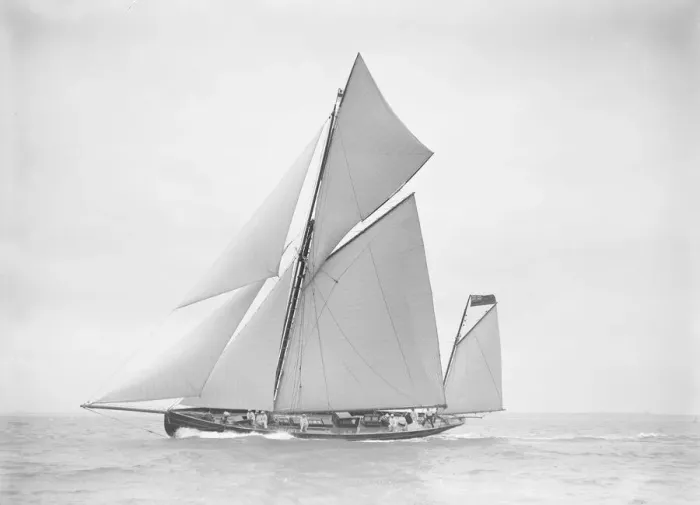Framed Print : The yawl Joyce sailing in good wind, 1911. Creator: Kirk & Sons of Cowes Framed Print : The yawl Joyce sailing in good wind, 1911. Creator: Kirk & Sons of Cowes