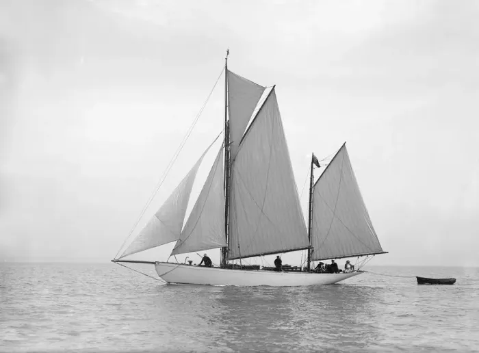 Framed Print : The yawl Meander sailing in close-hauled, 1913. Creator: Kirk & Sons of Cowes Framed Print : The yawl Meander sailing in close-hauled, 1913. Creator: Kirk & Sons of Cowes