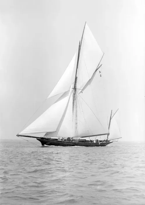 Framed Print : The yawl Wendur sailing close-hauled, 1913. Creator: Kirk & Sons of Cowes Framed Print : The yawl Wendur sailing close-hauled, 1913. Creator: Kirk & Sons of Cowes
