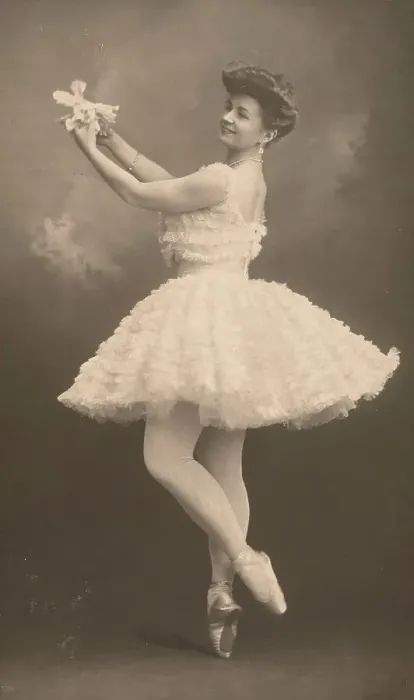 Framed Print : Yekaterina Geltzer (1876-1962) as Aurora in the ballet Sleeping Beauty by P. Tchaikovsky, 1899. Creator: Fischer, Karl August (1859-after 1923) Framed Print : Yekaterina Geltzer (1876-1962) as Aurora in the ballet Sleeping Beauty by P. Tchaikovsky, 1899. Creator: Fischer, Karl August (1859-after 1923)