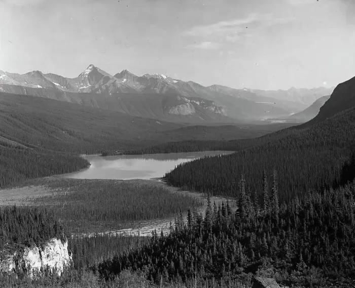Framed Print : Yoho Park Reserve, B.C. Canada, Van Horn Range & Emerald Lake, between 1890 and 1906. Creator: Unknown. Yoho Park Reserve, B.C. Canada, Van Horn Range & Emerald Lake, between 1890 and 1906. Creator: Unknown Framed Print : Yoho Park Reserve, B.C. Canada, Van Horn Range & Emerald Lake, between 1890 and 1906. Creator: Unknown. Yoho Park Reserve, B.C. Canada, Van Horn Range & Emerald Lake, between 1890 and 1906. Creator: Unknown