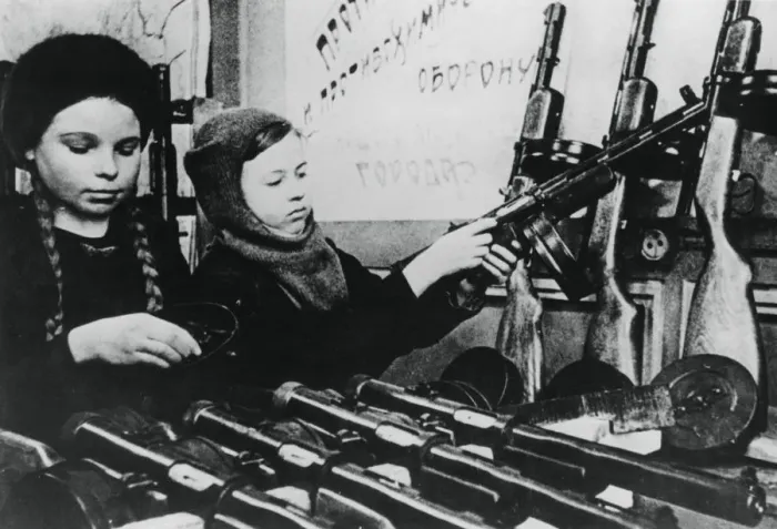 Framed Print : Young girls assembling machine guns in a Russian factory, 1943 Framed Print : Young girls assembling machine guns in a Russian factory, 1943