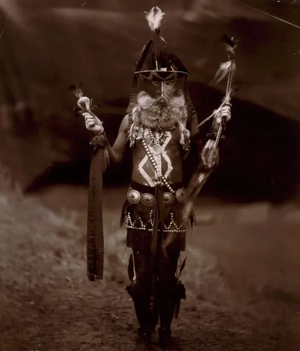 Framed Print : Zahadolzhá-Navaho, c1904. Creator: Edward Sheriff Curtis Framed Print : Zahadolzhá-Navaho, c1904. Creator: Edward Sheriff Curtis