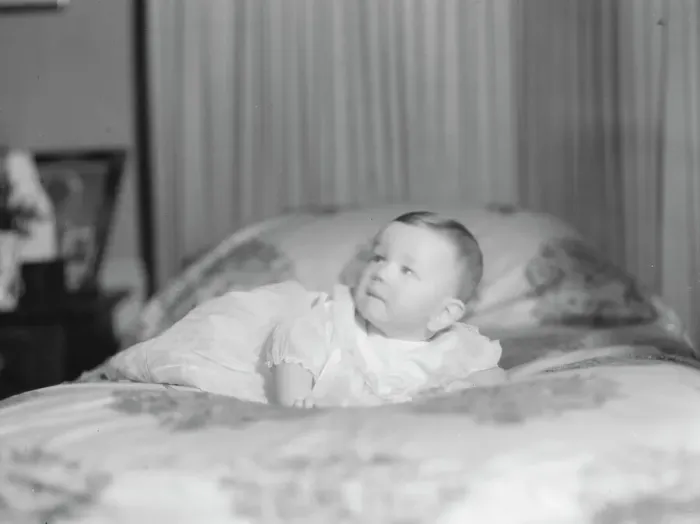 Framed Print : Ziegler, William, Jr. Mrs. (Helen Murphy), baby of, portrait photograph, between 1928 and 1931. Creator: Arnold Genthe Framed Print : Ziegler, William, Jr. Mrs. (Helen Murphy), baby of, portrait photograph, between 1928 and 1931. Creator: Arnold Genthe