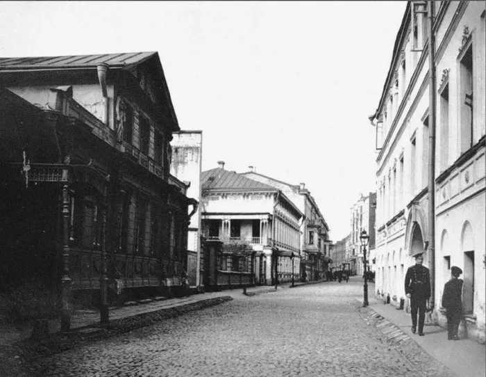 Framed Print : Zinoviev-Yusupov chambers. Bolshoy Afanasievsky lane, Moscow, 1913. Creator: Anonymous Framed Print : Zinoviev-Yusupov chambers. Bolshoy Afanasievsky lane, Moscow, 1913. Creator: Anonymous