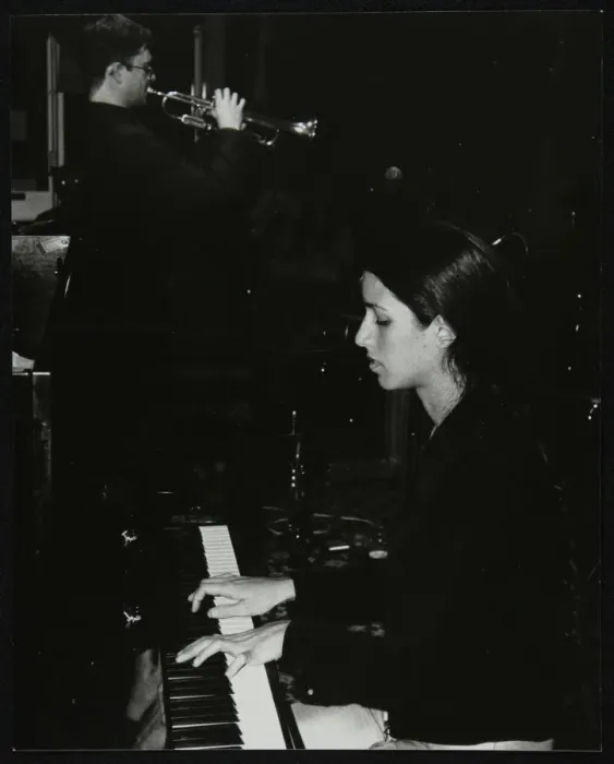 Framed Print : Zoe Rahman and Mark Armstrong playing at The Fairway, Welwyn Garden City, Hertfordshire, 2000 Framed Print : Zoe Rahman and Mark Armstrong playing at The Fairway, Welwyn Garden City, Hertfordshire, 2000