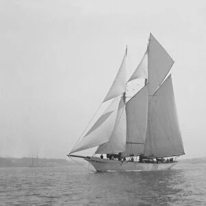 The 140 ft schooner Heartsease under sail. Creator: Kirk & Sons of Cowes