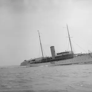 The 142 ton steam yacht Sapphire, 1923. Creator: Kirk & Sons of Cowes