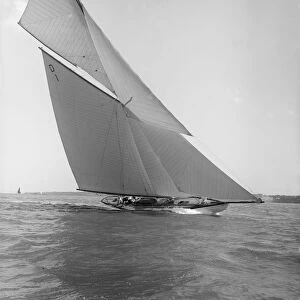 15 Metre Mariska sailing close-hauled, 1911. Creator: Kirk & Sons of Cowes