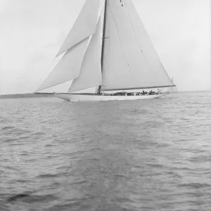 The 23 Metre sailing yacht Cambria, 1928. Creator: Kirk & Sons of Cowes