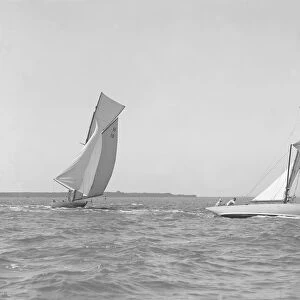 The 8 Metre Antwerpia (H19) and Windflower (H3) racing under spinnaker, 1911