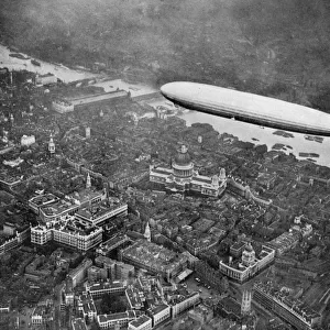 The airship Graf Zepplin over London, August 1931 (1936)