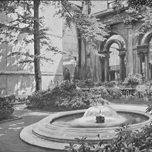 Bank of England Fountain, City of London, c1910 (1911). Artist: Pictorial Agency