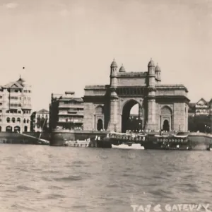 Bombay - Taj & Gateway, c1930. Creator: Unknown