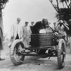 Darracq, Kenelm Lee Guinness at 1905 Ostend Speed trials. Creator: Unknown