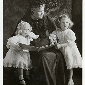The Duchess of Albany and her two eldest granddaughters, c1910(?). Artist: Speaight