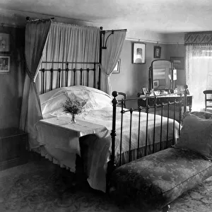Edwardian bedroom, 1909