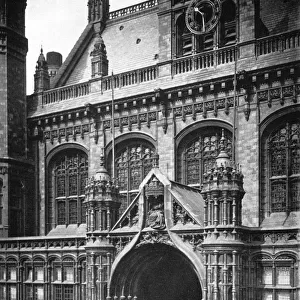 Entrance to the law courts, Birmingham, 1902-1903. Artist: Arthur Cox Illustrating Co
