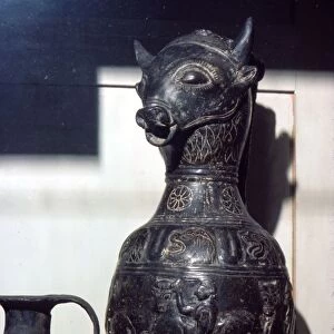 Etruscan Vase in shape of Bulls head, c6th century BC