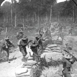 First line Gurkhas storming and capturing a German trench, World War I, 1914-1918. Artist: Crown