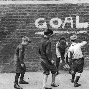 Football in the East End, London, 1926-1927