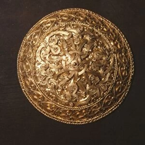 Gold brooch from Hornelund near Varde, c10th century