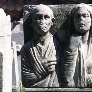 Husband and wife on Roman gravestone