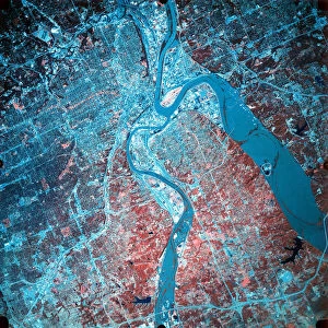 Infrared photograph of the confluence of the Missouri and Kansas rivers, USA, 19 July 1993