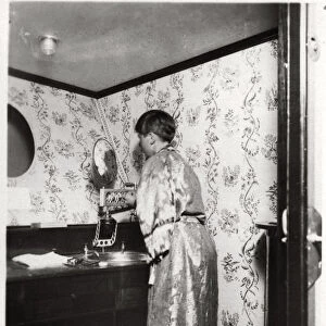 Ladies washroom, Zeppelin LZ 127 Graf Zeppelin, 1933