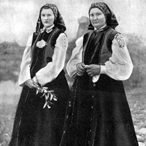 Latvian women in traditional costume, 1936