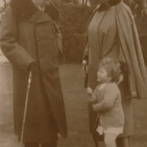 Their Majesties the King & Queen with Princess Elizabeth at Craigweil House, Bognor, c1930