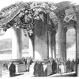 Her Majesty crossing the Great West Portico, 1844. Creator: Unknown