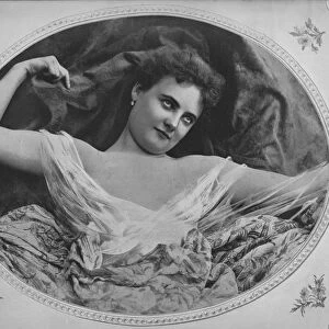 Marguerite Ligniere, 1900