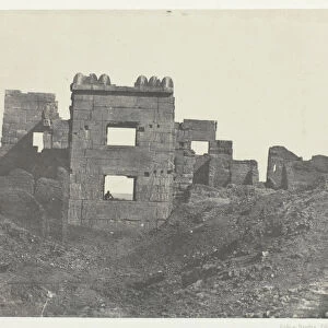 Medinet-Habou, Facade Orientale du Gynecee de Ramses-Mè