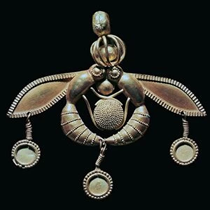 Minoan gold pendant with two bees and a honeycomb, 18th century BC
