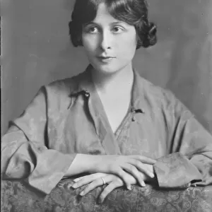 Mrs. H. Lieles, portrait photograph, 1918 Apr. 25. Creator: Arnold Genthe