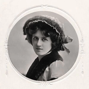 Nina Sevening, British actress, early 20th century. Artist: Rita Martin