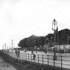 The promenade, New Brighton, East Sussex, c1900s-1920s