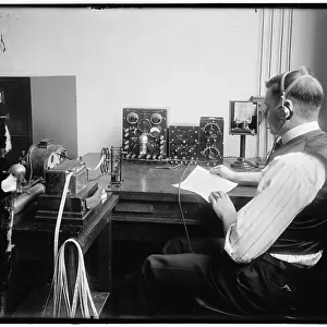 Radio, between 1910 and 1920. Creator: Harris & Ewing. Radio, between 1910 and 1920. Creator: Harris & Ewing